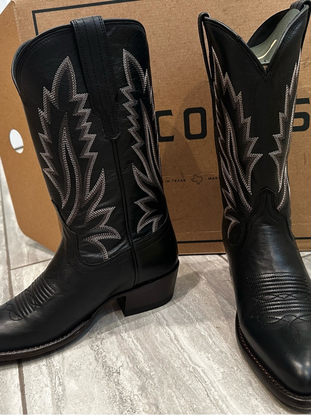 Tecovas Black cowhide Western Boots NWT